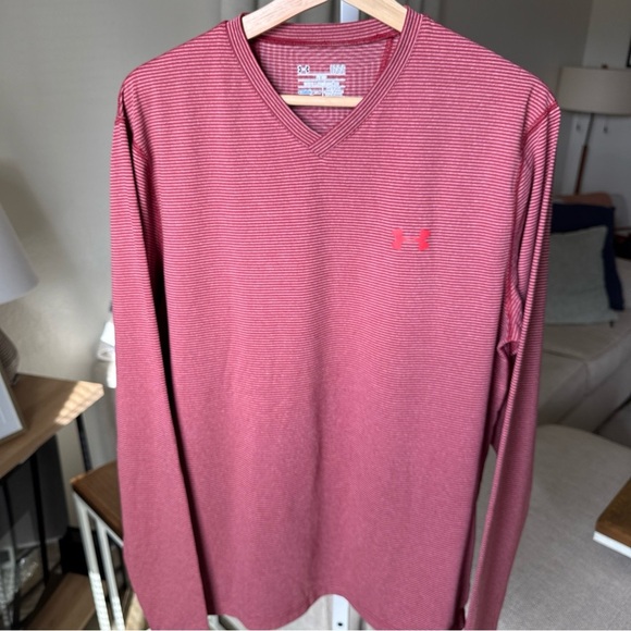 Under Armour Men’s L/S Coldgear Red Shirt Hairline Striped Fitted Stretch Tee L - Picture 2 of 15